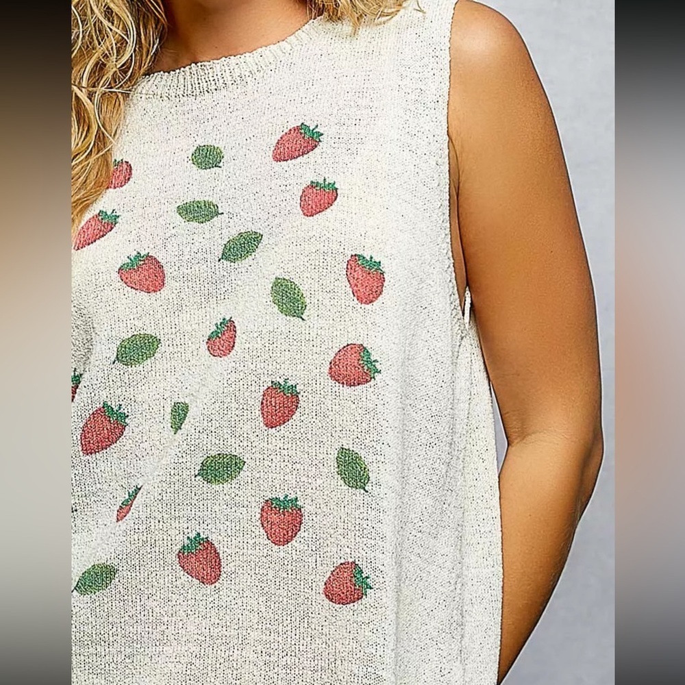Last One-POL Strawberry Print Sleeveless Top - Picture 2 of 5